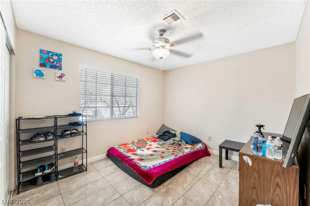 4708 Krissylouise, Las Vegas, NV 89121