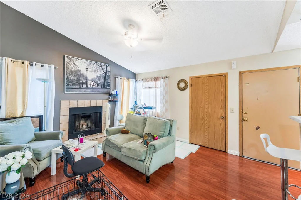 4708 Krissylouise, Las Vegas, NV 89121