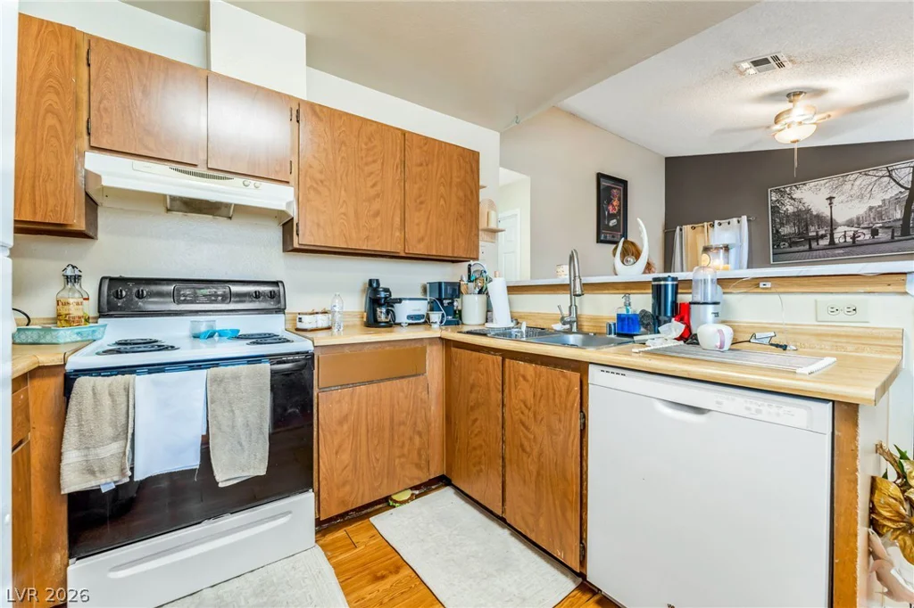 4708 Krissylouise, Las Vegas, NV 89121