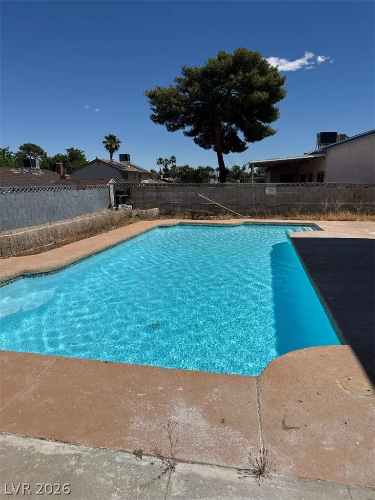 6192 La Palma, Las Vegas, NV 89118