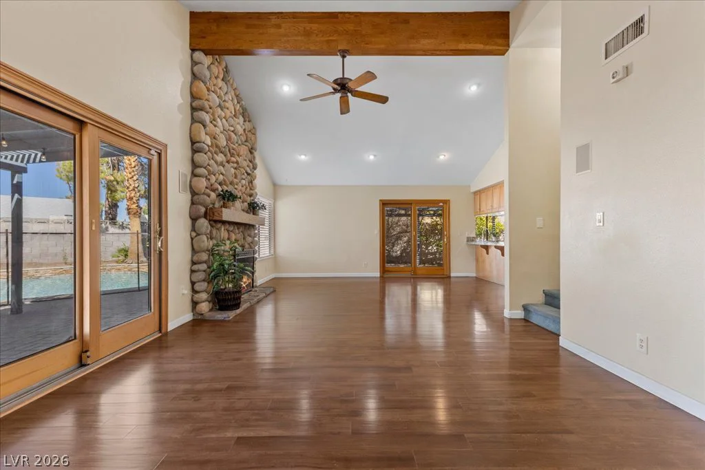 2729 McFall, Las Vegas, NV 89121