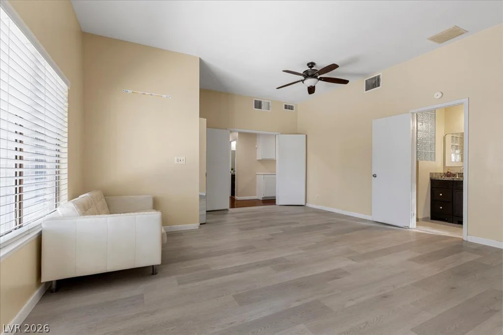 2729 McFall, Las Vegas, NV 89121