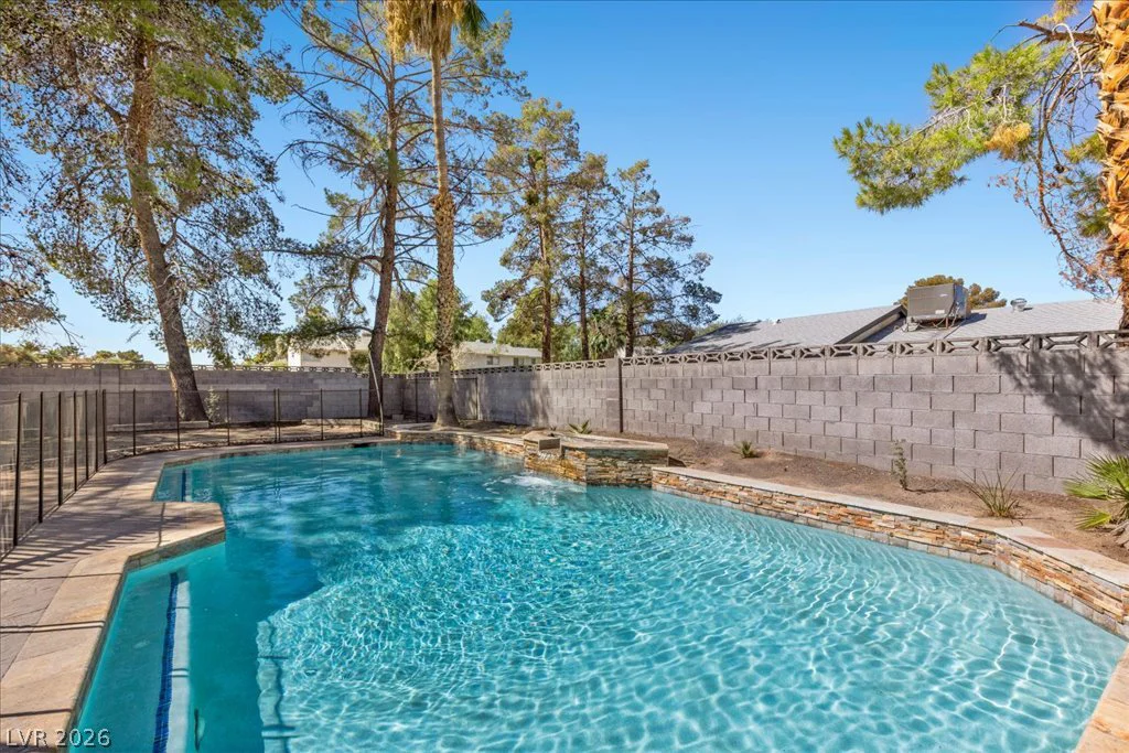 2729 McFall, Las Vegas, NV 89121
