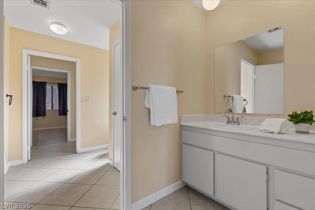 2729 McFall, Las Vegas, NV 89121