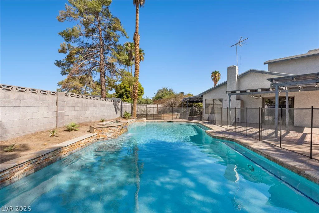 2729 McFall, Las Vegas, NV 89121