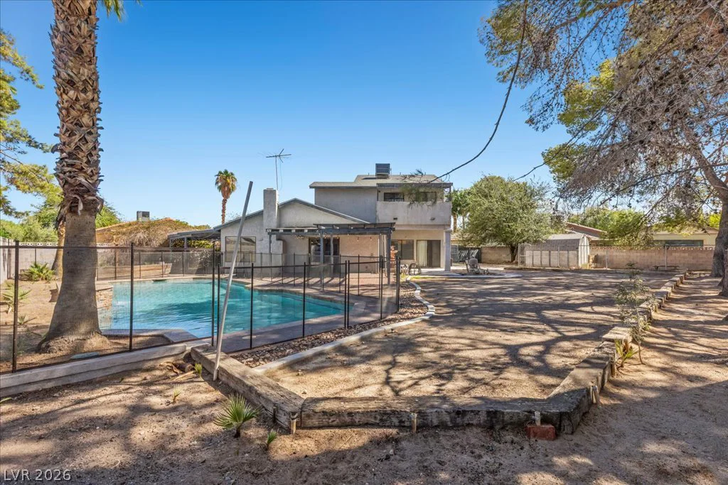 2729 McFall, Las Vegas, NV 89121