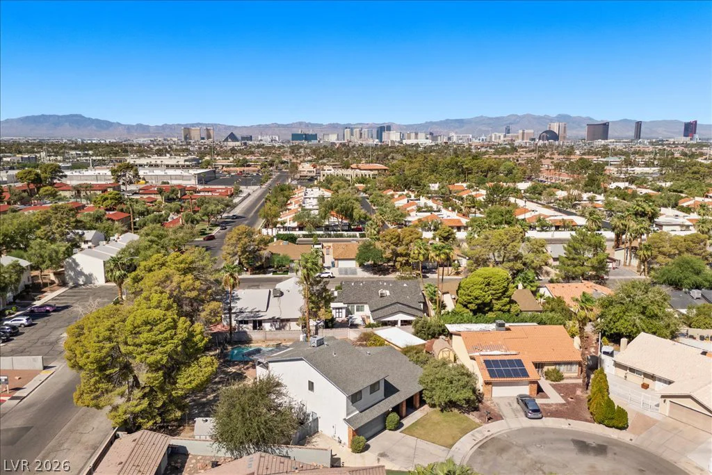2729 McFall, Las Vegas, NV 89121
