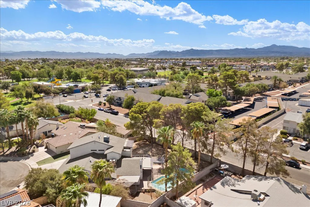 2729 McFall, Las Vegas, NV 89121