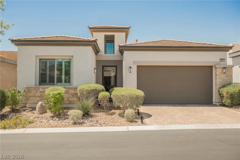 8947 Golden Crow, Las Vegas, NV 89148