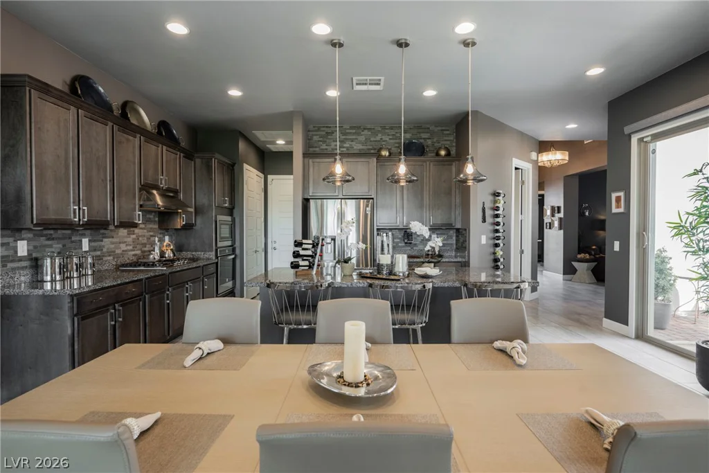 8947 Golden Crow, Las Vegas, NV 89148