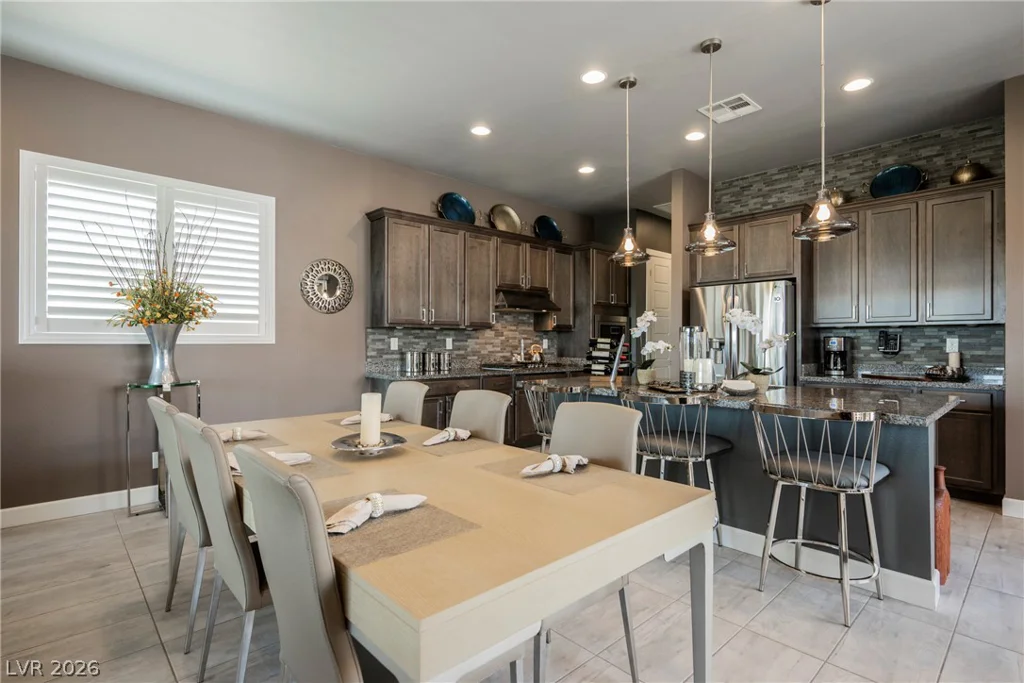 8947 Golden Crow, Las Vegas, NV 89148