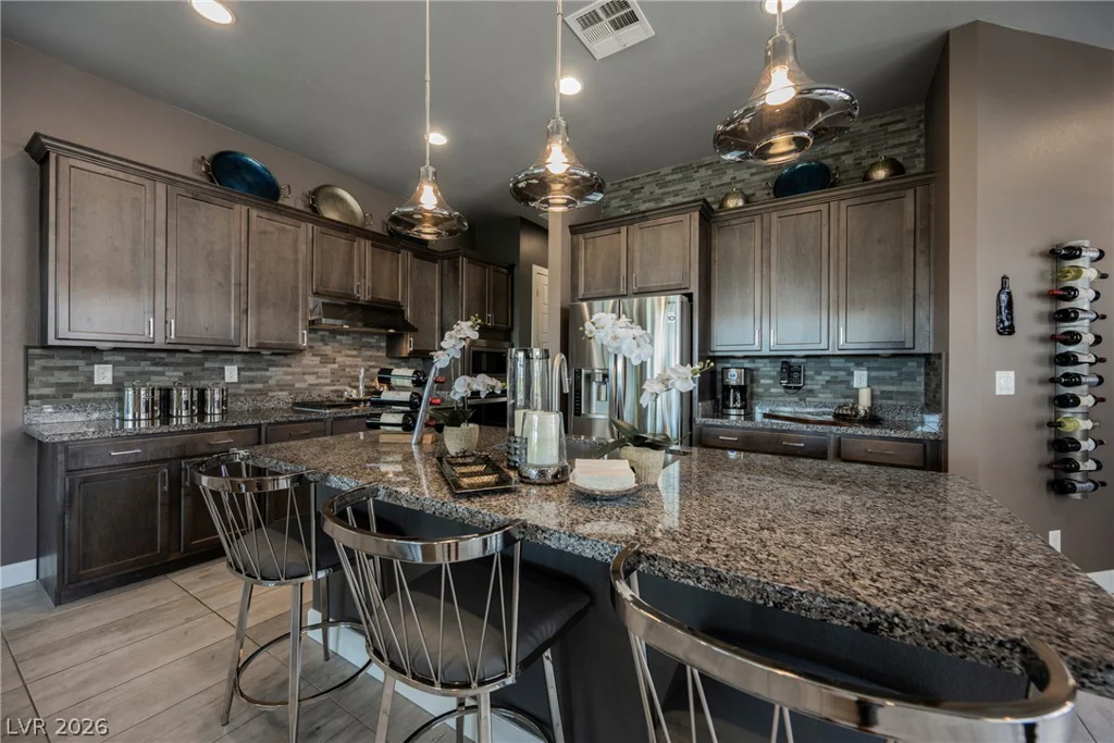 8947 Golden Crow, Las Vegas, NV 89148