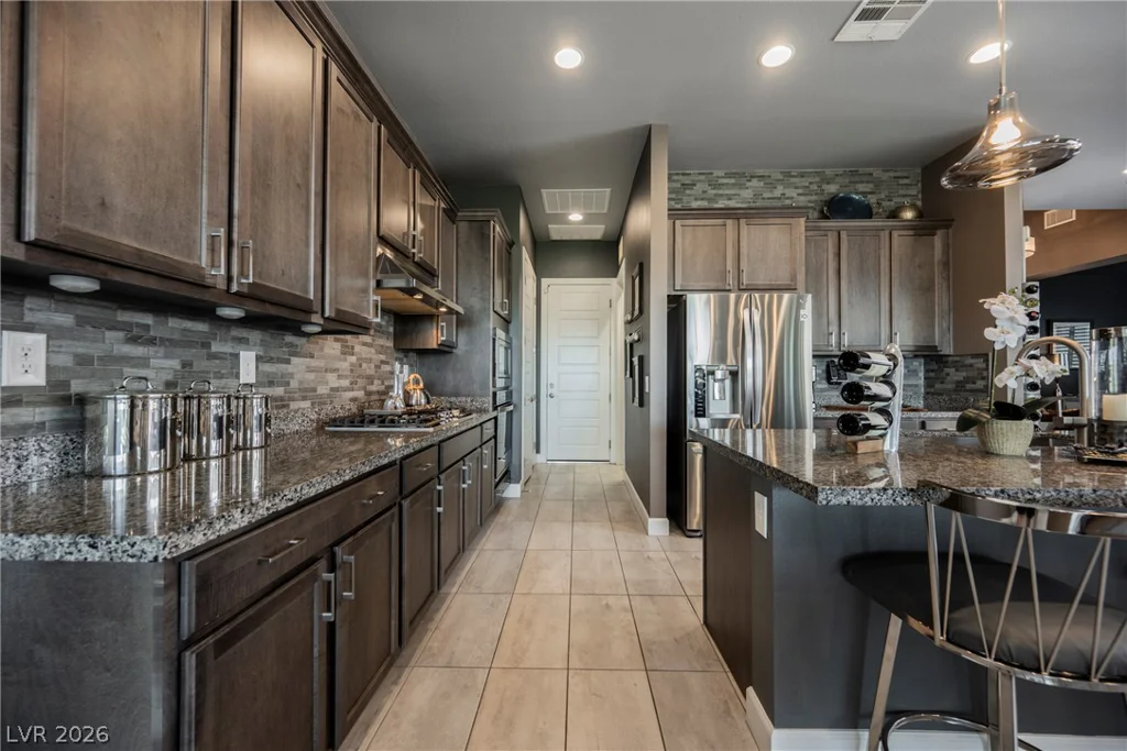 8947 Golden Crow, Las Vegas, NV 89148
