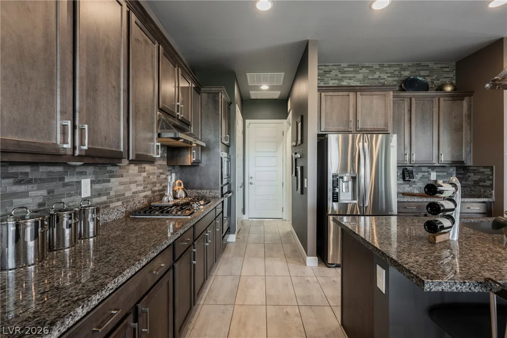 8947 Golden Crow, Las Vegas, NV 89148