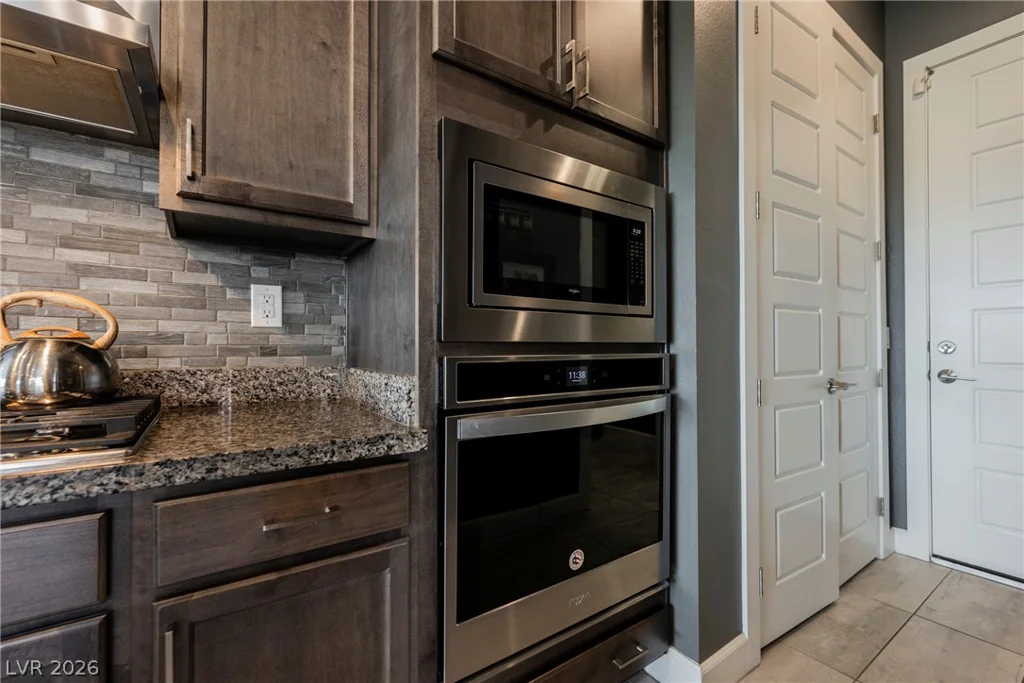 8947 Golden Crow, Las Vegas, NV 89148