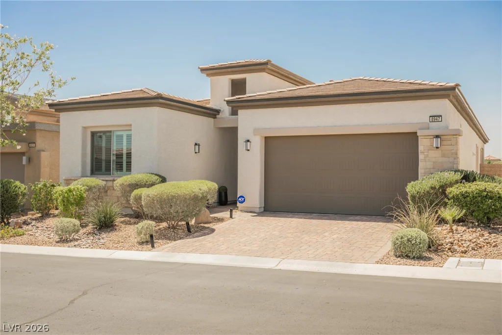 8947 Golden Crow, Las Vegas, NV 89148