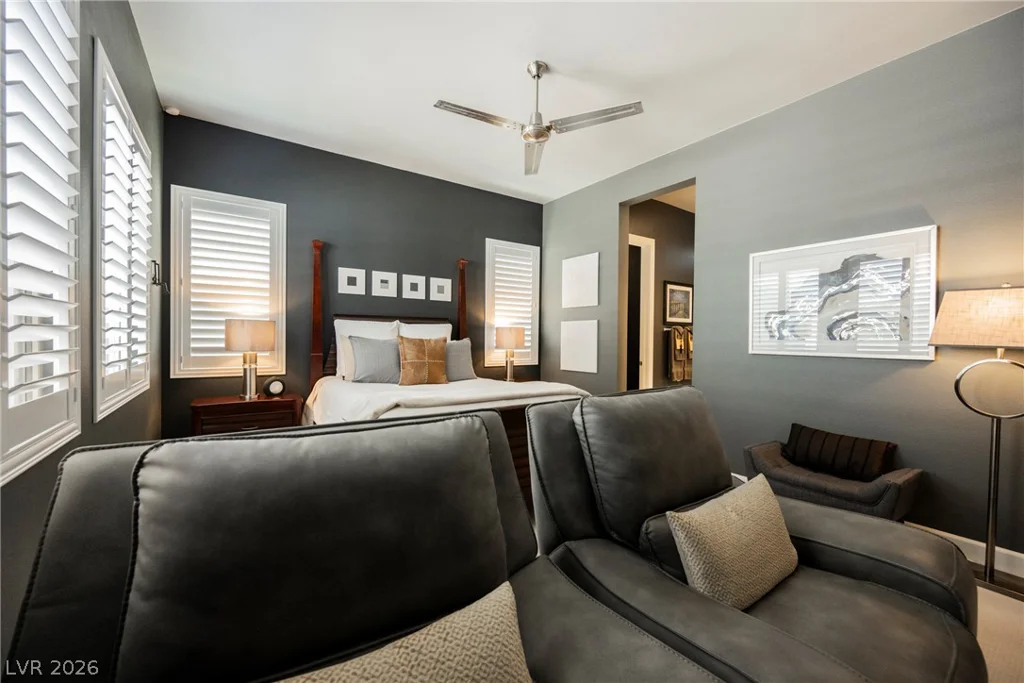 8947 Golden Crow, Las Vegas, NV 89148
