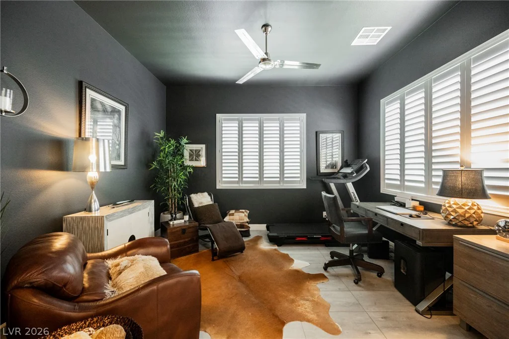 8947 Golden Crow, Las Vegas, NV 89148