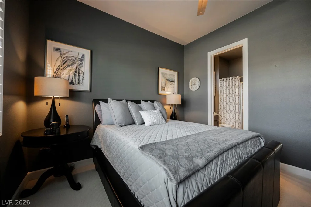 8947 Golden Crow, Las Vegas, NV 89148