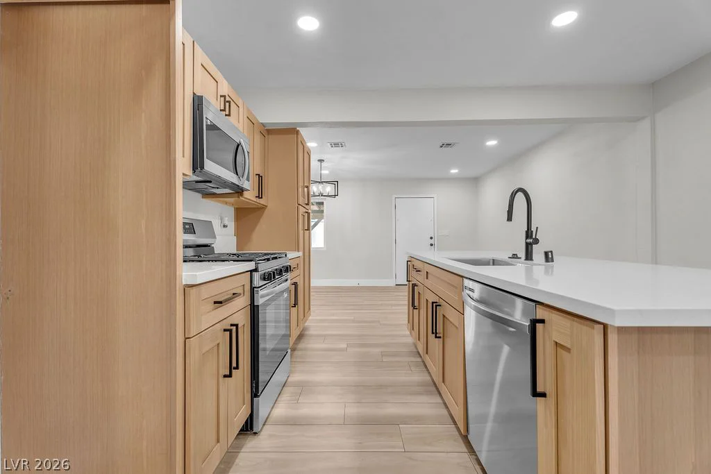 472 National, Henderson, NV 89015