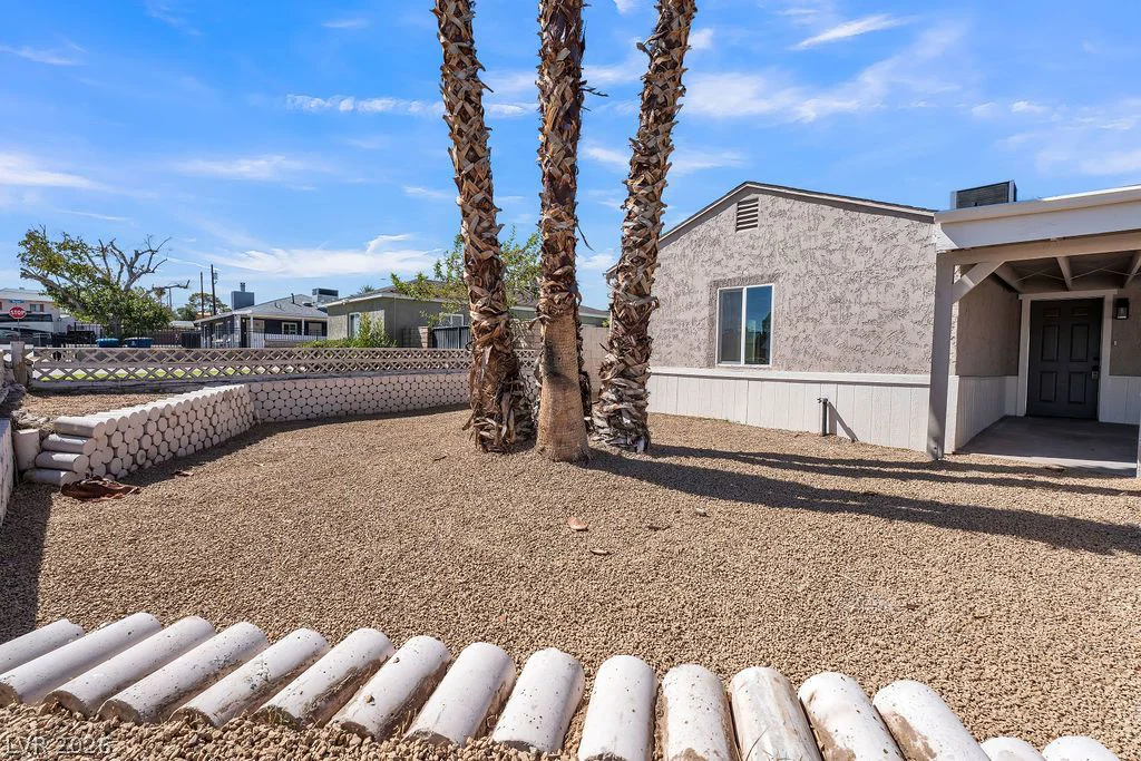 472 National, Henderson, NV 89015