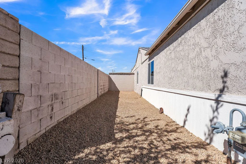 472 National, Henderson, NV 89015