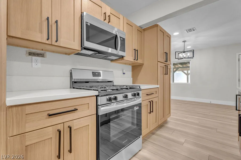 472 National, Henderson, NV 89015
