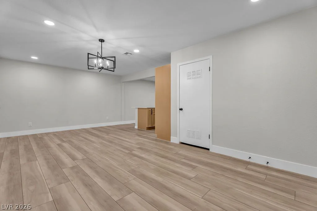 472 National, Henderson, NV 89015