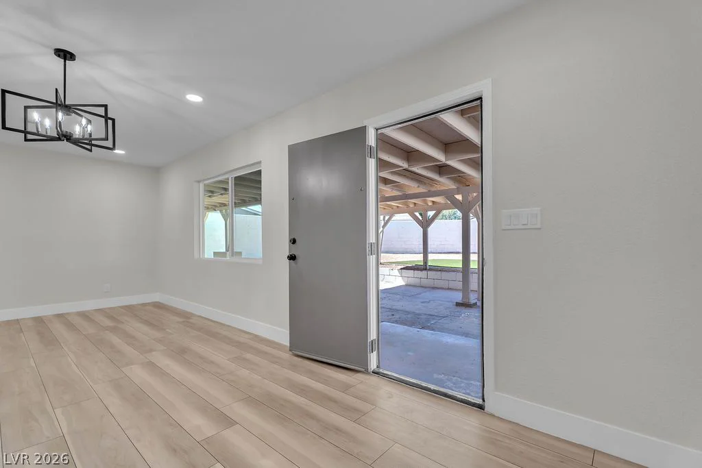 472 National, Henderson, NV 89015