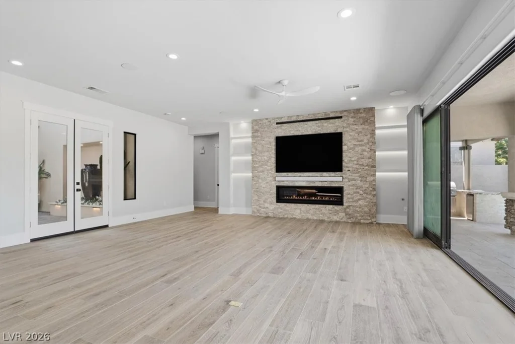 1939 Orchard Mist, Las Vegas, NV 89135