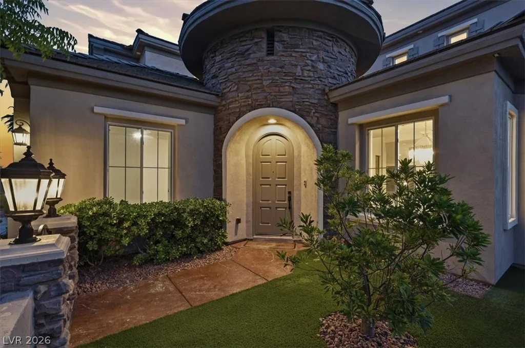 1939 Orchard Mist, Las Vegas, NV 89135