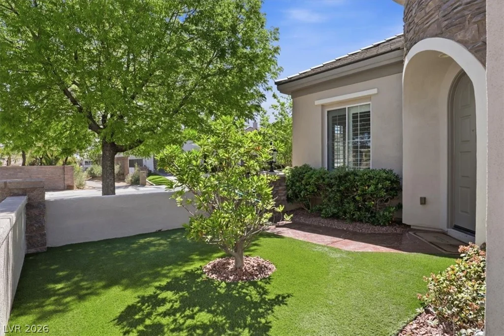 1939 Orchard Mist, Las Vegas, NV 89135