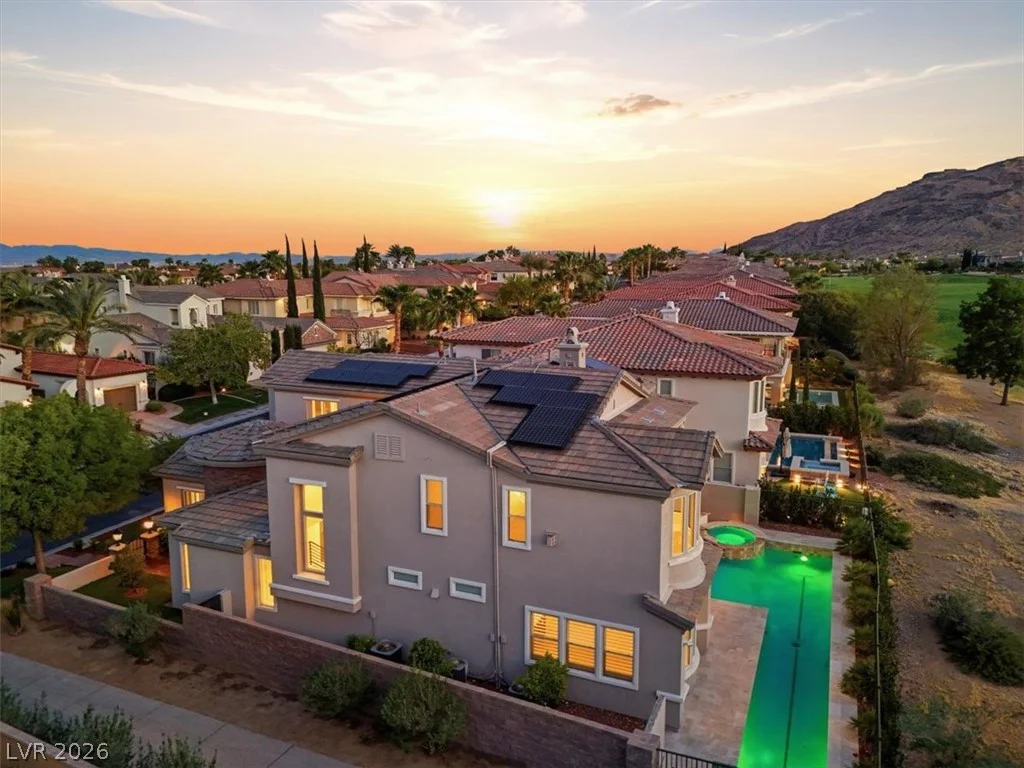 1939 Orchard Mist, Las Vegas, NV 89135