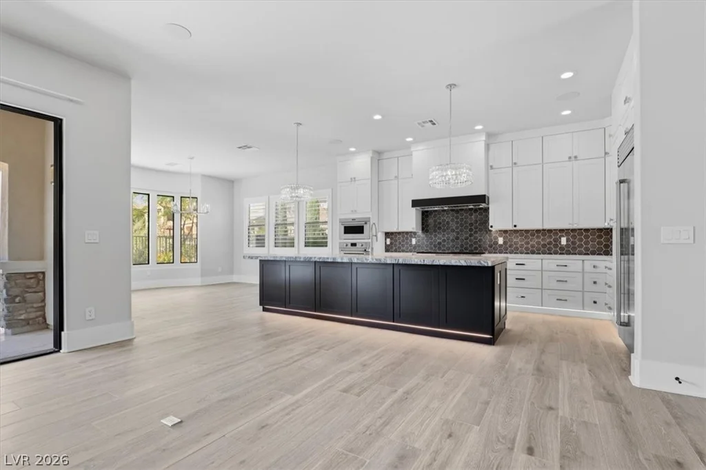 1939 Orchard Mist, Las Vegas, NV 89135
