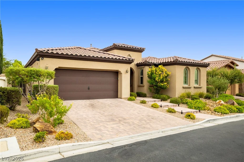 530 Hunter Flat, Las Vegas, NV 89138