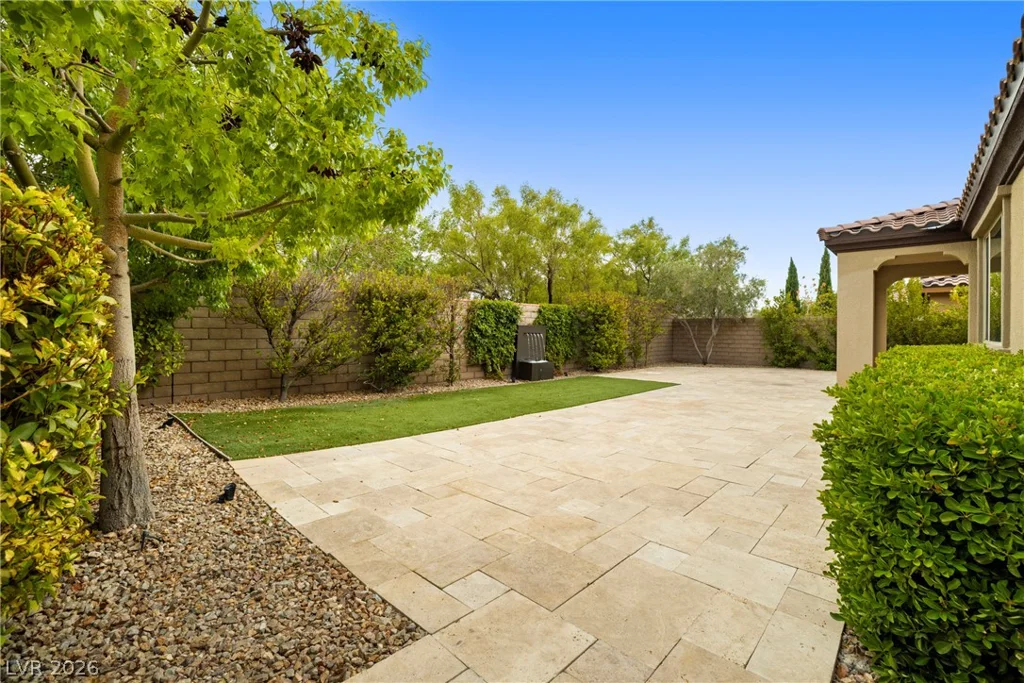530 Hunter Flat, Las Vegas, NV 89138