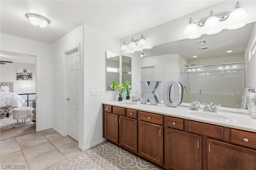 6004 Gordon Creek, Las Vegas, NV 89139