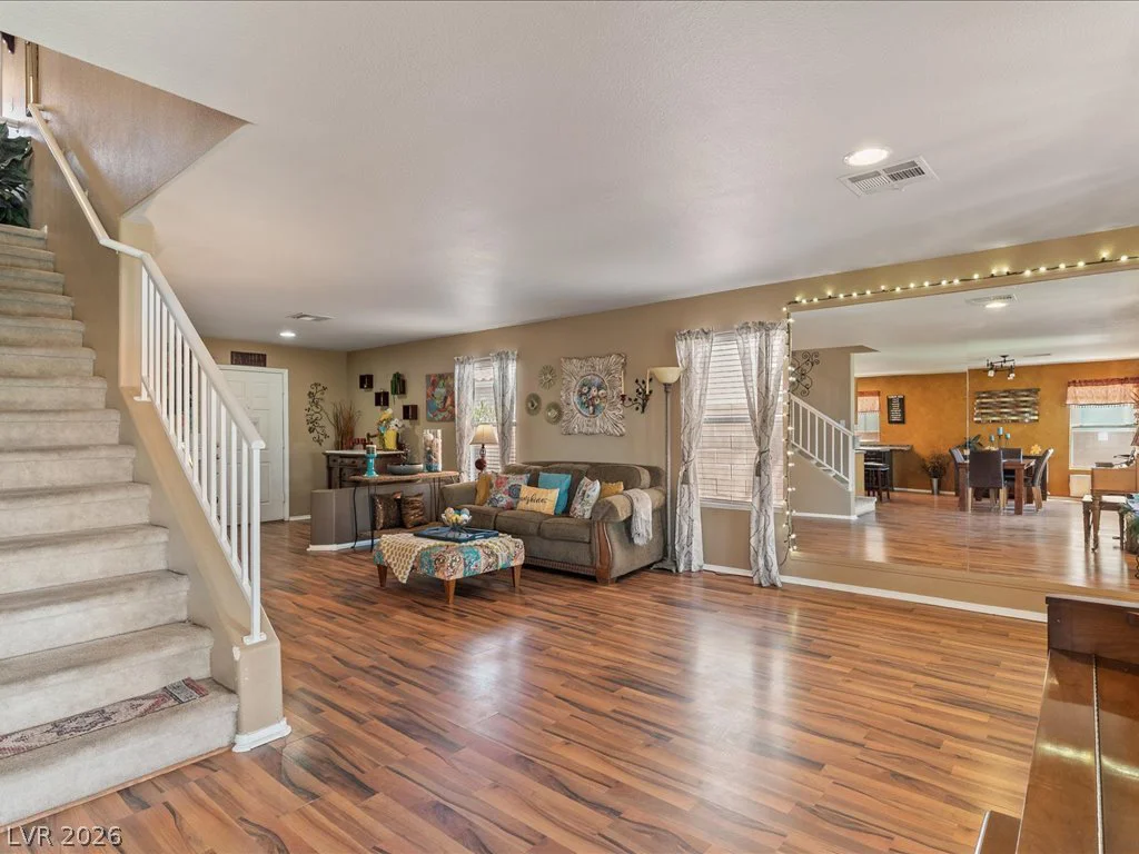 1228 Swanbrooke, Las Vegas, NV 89144
