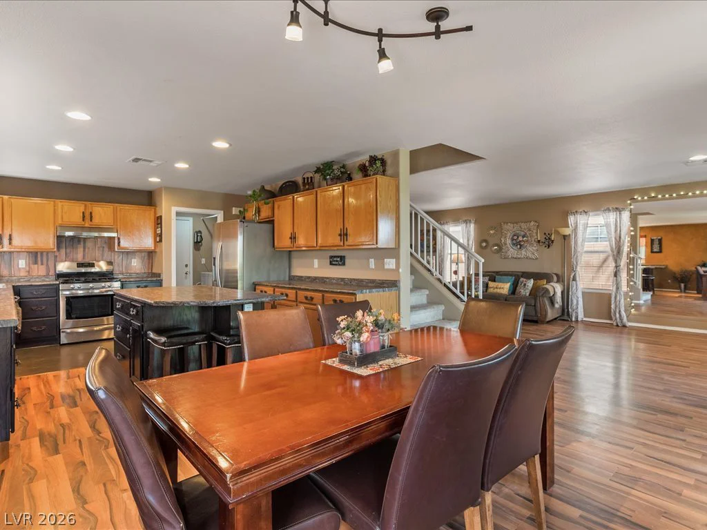1228 Swanbrooke, Las Vegas, NV 89144