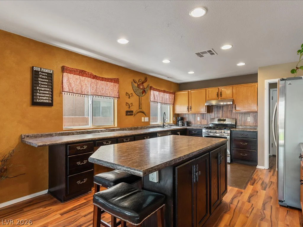 1228 Swanbrooke, Las Vegas, NV 89144