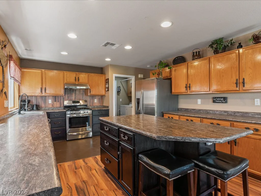 1228 Swanbrooke, Las Vegas, NV 89144