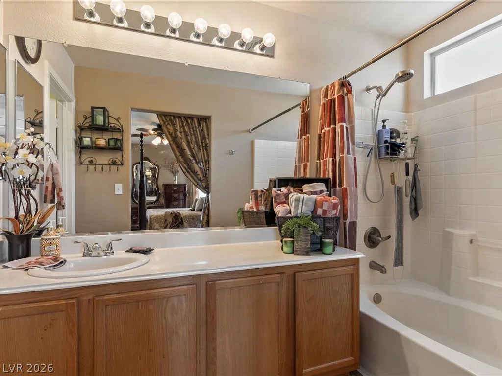 1228 Swanbrooke, Las Vegas, NV 89144