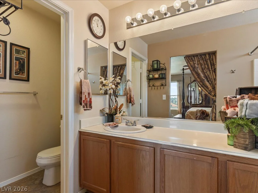 1228 Swanbrooke, Las Vegas, NV 89144