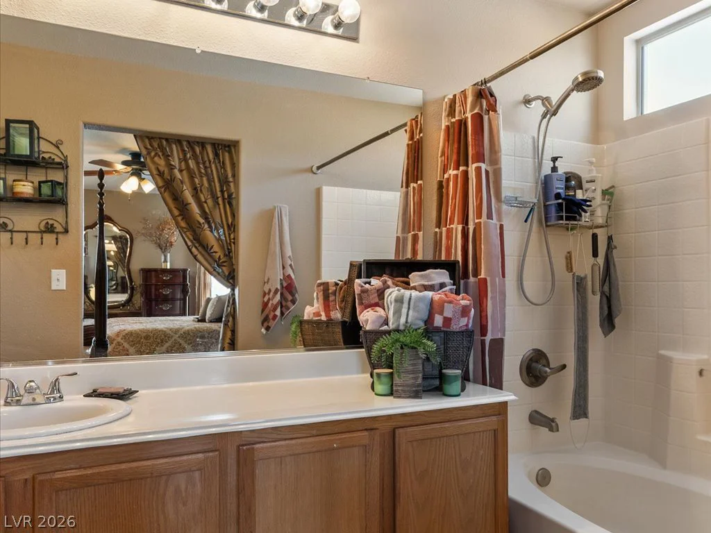 1228 Swanbrooke, Las Vegas, NV 89144