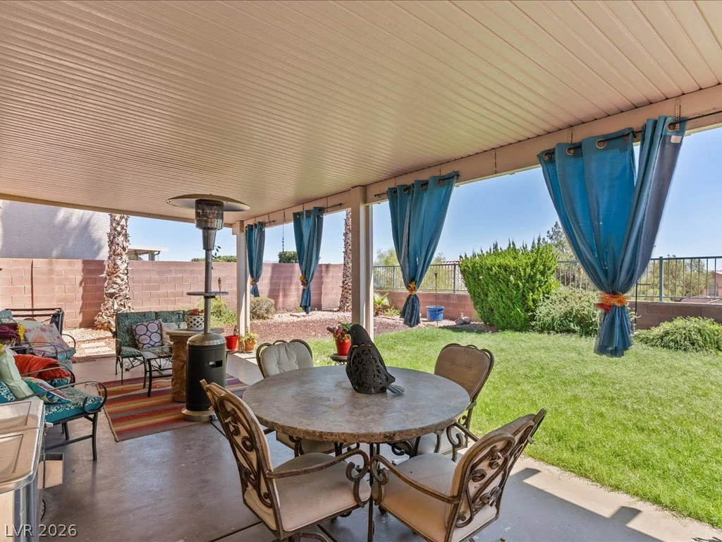 1228 Swanbrooke, Las Vegas, NV 89144