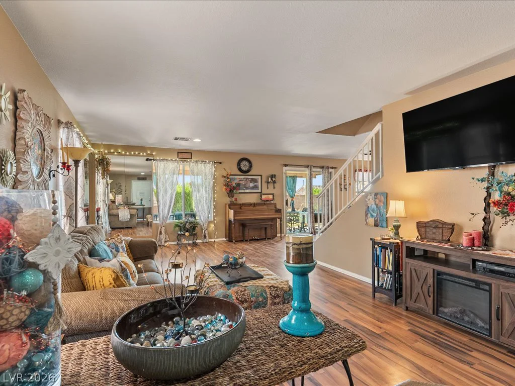 1228 Swanbrooke, Las Vegas, NV 89144