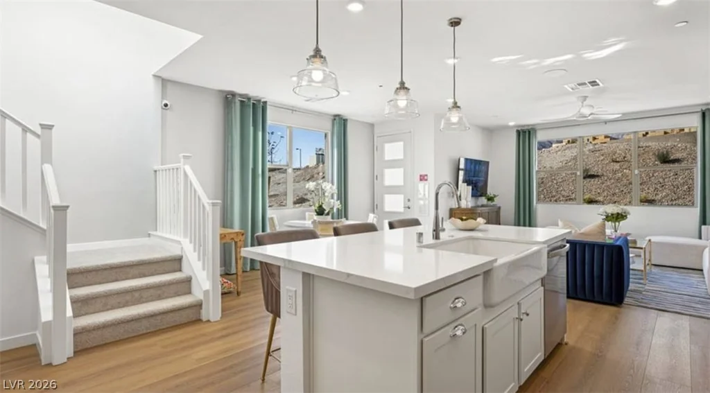 1459 Song Lark, Las Vegas, NV 89138