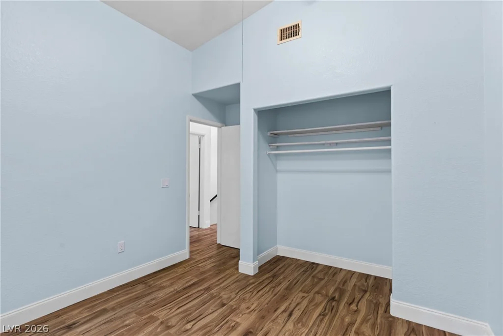 6965 Oyster Shell, Las Vegas, NV 89108