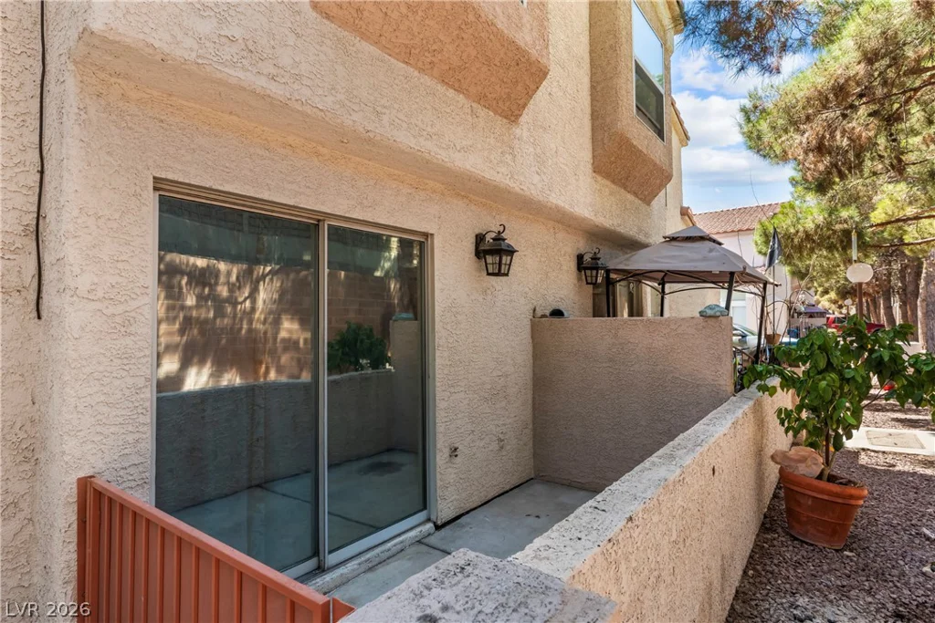 6965 Oyster Shell, Las Vegas, NV 89108