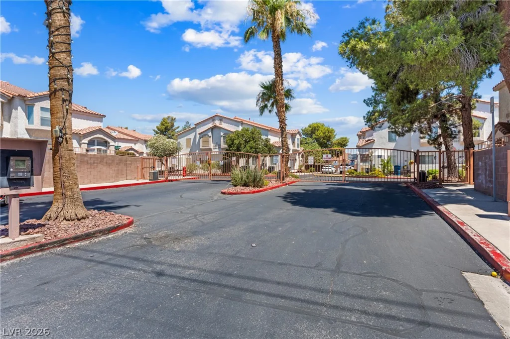 6965 Oyster Shell, Las Vegas, NV 89108